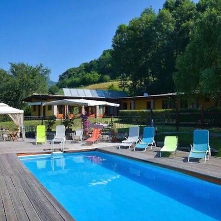 ピネローロ La Poiana Bed & Breakfast エクステリア 写真